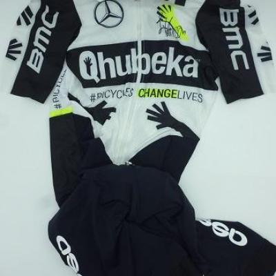 team qhubeka assos kit