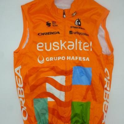 Gilet imperméable EUSKALTEL 2024 (taille S)