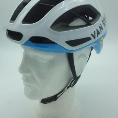 Casque DECATHLON-AG2R-LA MONDIALE 2024 (taille M)